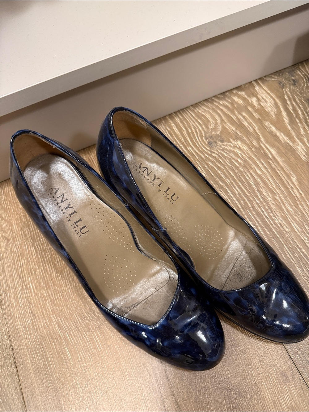 Anyi Lu Blue Patent classic heel